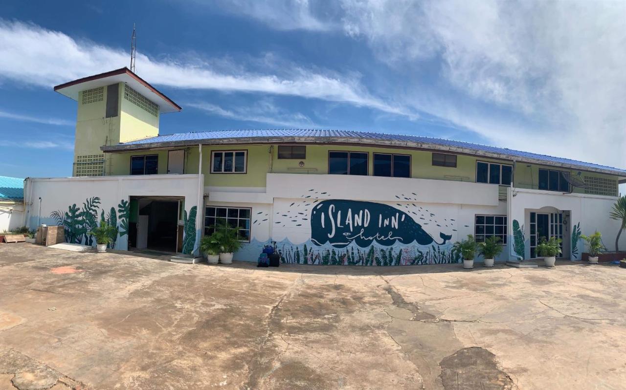 Island Inn Ko Lan Exterior photo